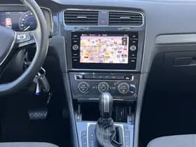 Volkswagen E-Golf thumbnail 63