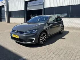 Volkswagen E-Golf thumbnail 70