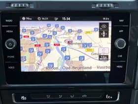 Volkswagen E-Golf thumbnail 8