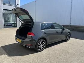 Volkswagen E-Golf thumbnail 72