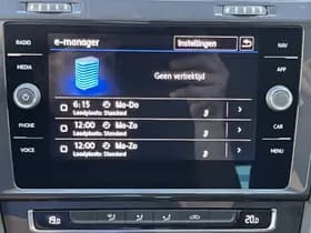 Volkswagen E-Golf thumbnail 81