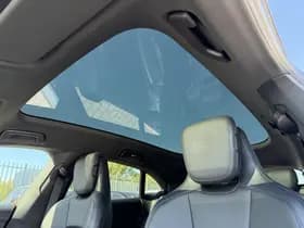 Porsche Taycan thumbnail 23