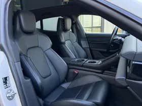 Porsche Taycan thumbnail 25