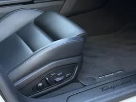 Porsche Taycan thumbnail 28