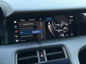 Porsche Taycan thumbnail 35