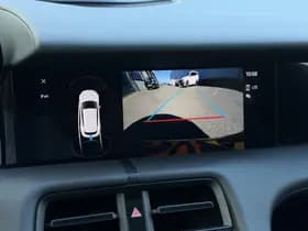 Porsche Taycan thumbnail 50