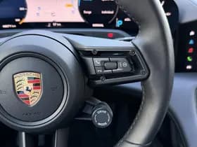 Porsche Taycan thumbnail 53