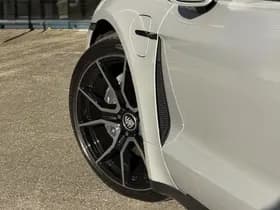 Porsche Taycan thumbnail 57