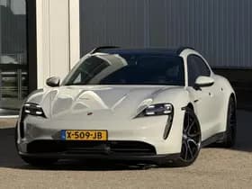 Porsche Taycan thumbnail 8