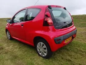 Peugeot 107 thumbnail 3