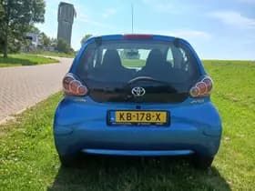 Toyota Aygo thumbnail 4