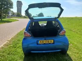 Toyota Aygo thumbnail 5