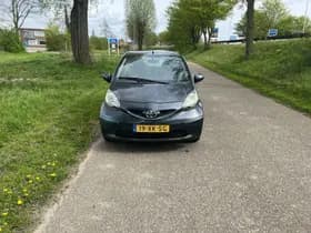 Toyota Aygo thumbnail 2