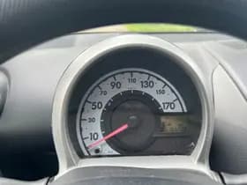 Toyota Aygo thumbnail 10