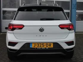 Volkswagen T-Roc thumbnail 11