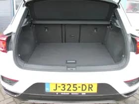 Volkswagen T-Roc thumbnail 12