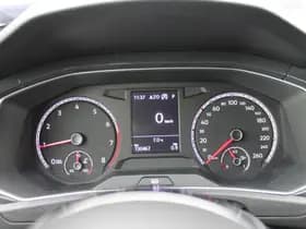 Volkswagen T-Roc thumbnail 20