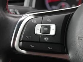 Volkswagen T-Roc thumbnail 23