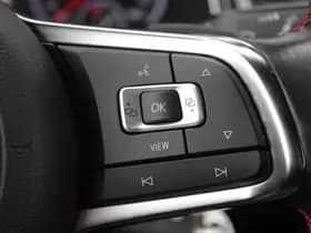 Volkswagen T-Roc thumbnail 24