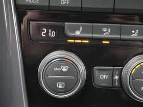 Volkswagen T-Roc thumbnail 37