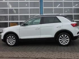Volkswagen T-Roc thumbnail 5