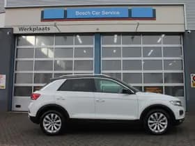Volkswagen T-Roc thumbnail 7