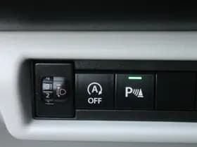 Suzuki Swift thumbnail 23
