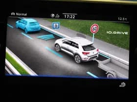 Volkswagen T-Roc thumbnail 28