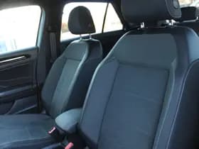 Volkswagen T-Roc thumbnail 37