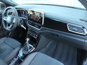 Volkswagen T-Roc thumbnail 42