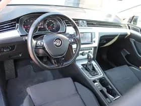 Volkswagen Passat thumbnail 14