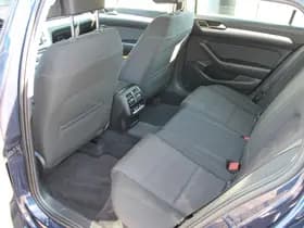 Volkswagen Passat thumbnail 18