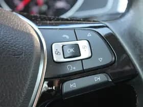 Volkswagen Passat thumbnail 27