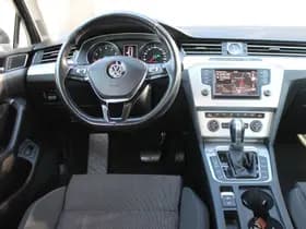 Volkswagen Passat thumbnail 4