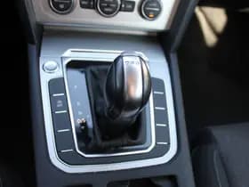 Volkswagen Passat thumbnail 37