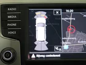 Volkswagen Passat thumbnail 39