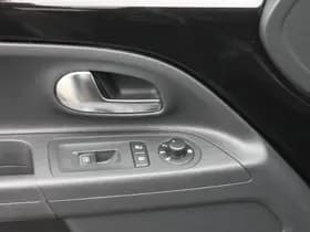 Volkswagen Up thumbnail 16