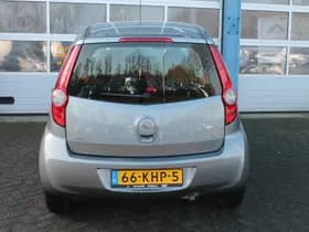 Opel Agila thumbnail 11