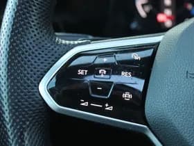 Volkswagen Golf thumbnail 26