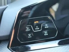 Volkswagen Golf thumbnail 35