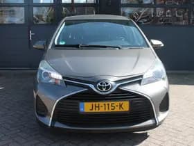 Toyota Yaris thumbnail 2