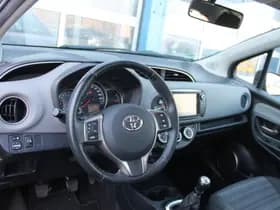 Toyota Yaris thumbnail 17