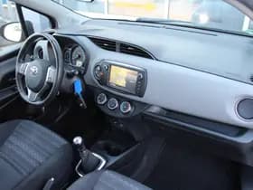 Toyota Yaris thumbnail 20