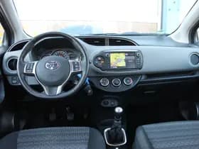 Toyota Yaris thumbnail 21