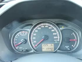 Toyota Yaris thumbnail 22