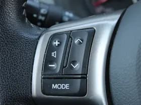 Toyota Yaris thumbnail 24