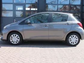 Toyota Yaris thumbnail 5