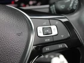 Volkswagen Golf thumbnail 28