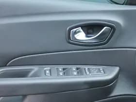 Renault Captur thumbnail 17
