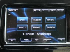 Renault Captur thumbnail 37
